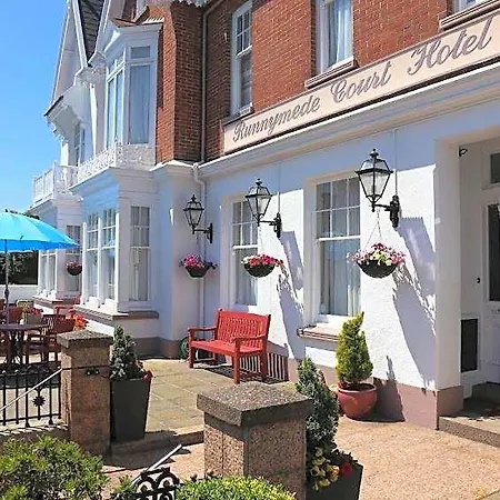 Runnymede Court 3* Saint Helier Jersey