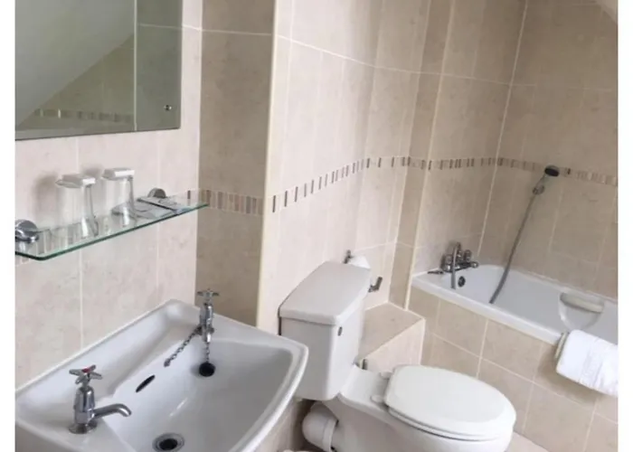 Hotel Runnymede Court